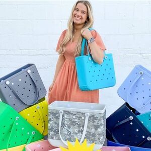 NWT Bogg Bag Style Pink Beach Tote Bag